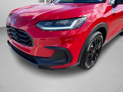 Certified 2026 Honda HR-V Sport image 9
