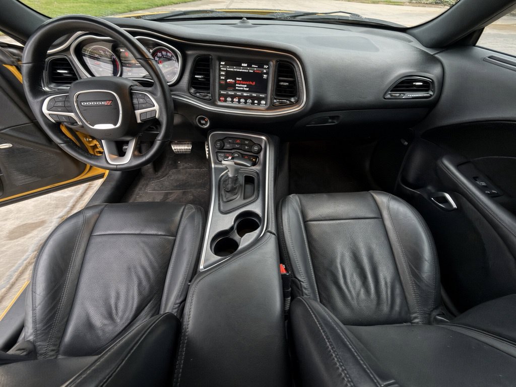 Used 2018 Dodge Challenger R/T Plus RWD image 9