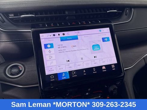 Used 2023 Jeep Grand Cherokee Limited image 15