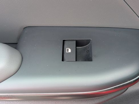 Used 2025 Kia K4 FWD image 28