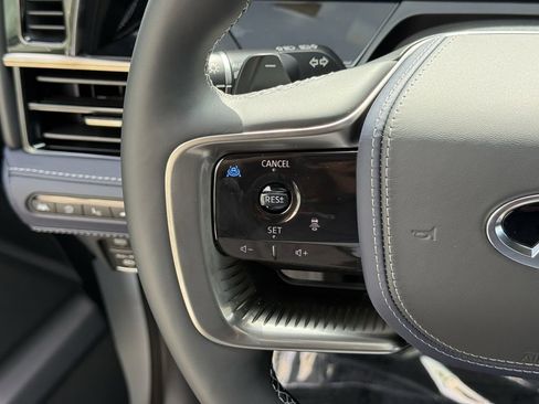 New 2026 INFINITI QX80 4WD w/ Sport Exterior Package image 22