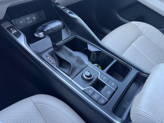 Used 2025 Kia Sorento EX w/ Panoramic Sunroof Package FWD image 12