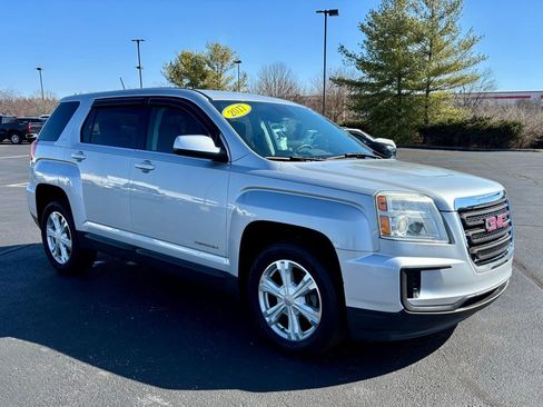 Used 2017 GMC Terrain SLE image 9