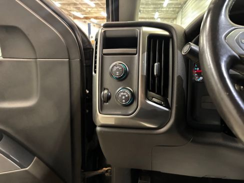 Used 2018 Chevrolet Silverado 1500 LT w/ All Star Edition AWD/4WD image 14