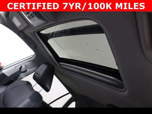 Used 2022 Toyota RAV4 XLE Premium image 41