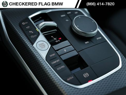 Used 2025 BMW 330i Sedan w/ M Sport Package image 40