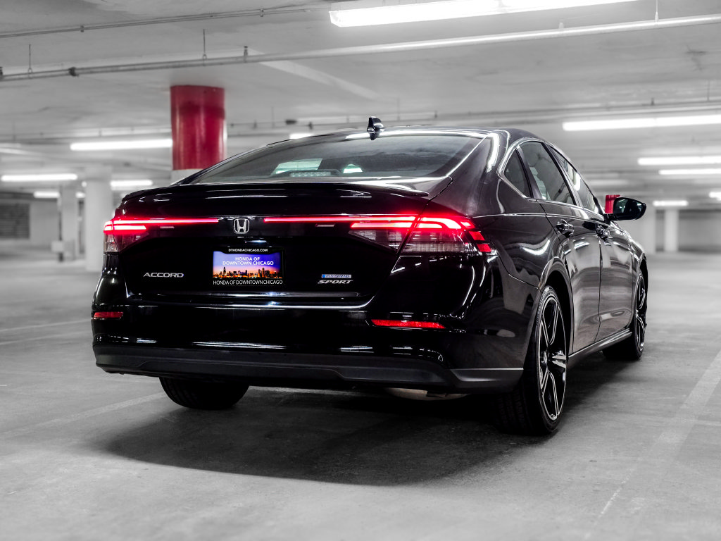 Used 2023 Honda Accord Sport image 6