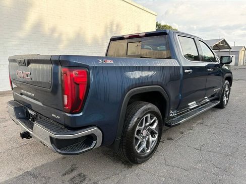 Used 2023 GMC Sierra 1500 SLT w/ SLT Premium Package AWD/4WD image 2
