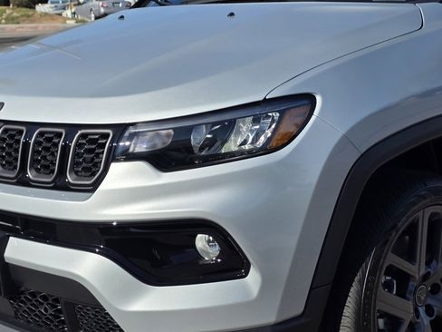 New 2026 Jeep Compass Limited image 8