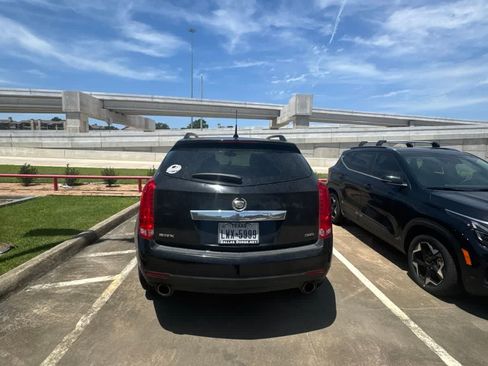 Used 2013 Cadillac SRX FWD image 5