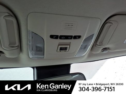 Used 2022 Toyota Corolla LE FWD image 23