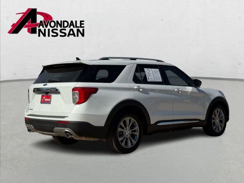 Used 2022 Ford Explorer Limited w/ Equipment Group 301A image 7