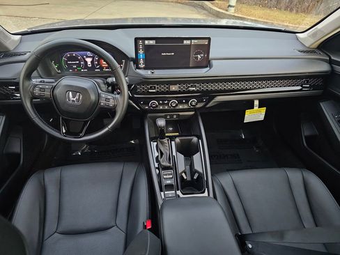 Used 2025 Honda Accord EX-L image 18