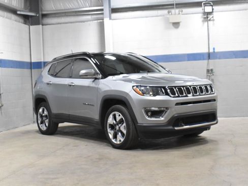 Used 2021 Jeep Compass Limited AWD/4WD image 29