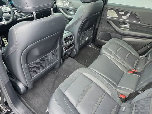 Used 2023 Mercedes-Benz GLS 63 AMG 4MATIC w/ Warmth & Comfort Package image 15