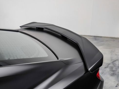 Used 2018 Chevrolet Camaro ZL1 RWD image 17