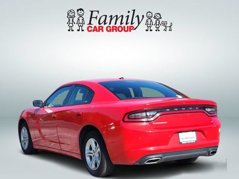Used 2022 Dodge Charger SXT RWD image 3