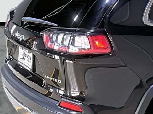 Used 2020 Jeep Cherokee Limited image 13