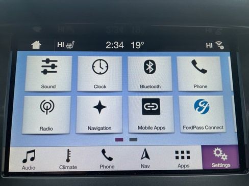 Used 2019 Ford Ranger Lariat w/ Equipment Group 501A Mid image 4