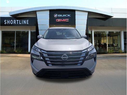 Used 2024 Nissan Rogue SV AWD/4WD image 8
