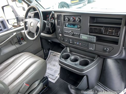 Used 2024 Chevrolet Express 3500 w/ Power Convenience Package RWD image 19