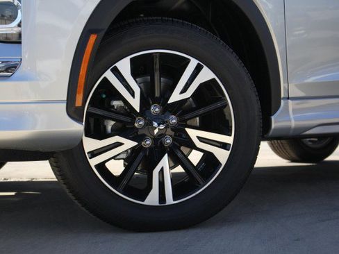 New 2026 Mitsubishi Eclipse Cross SEL image 3