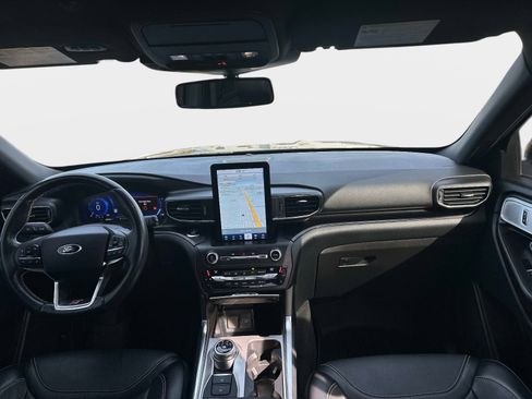 Used 2020 Ford Explorer ST w/ ST Street Pack image 10