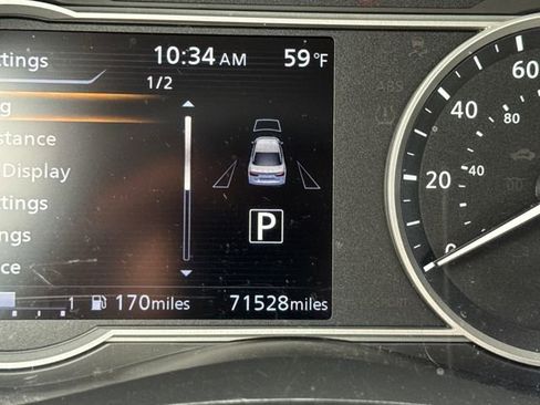 Used 2021 Nissan Versa SV image 16