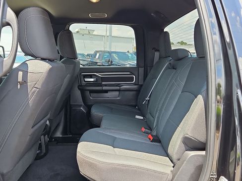 Used 2025 RAM 2500 Big Horn AWD/4WD image 30