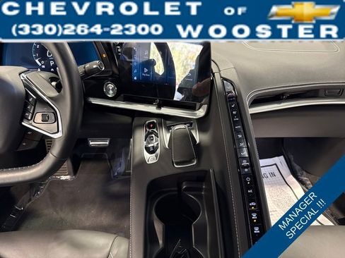 Used 2024 Chevrolet Corvette Stingray Preferred Cpe w/ 2LT image 21