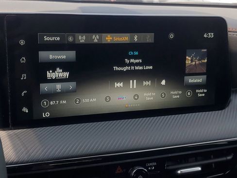 New 2025 Nissan Kicks SR image 19