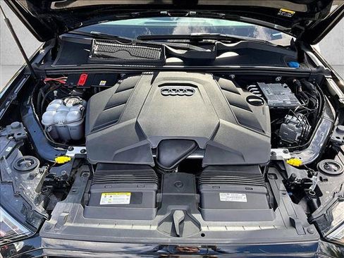 Used 2023 Audi Q7 3.0T Premium Plus image 11