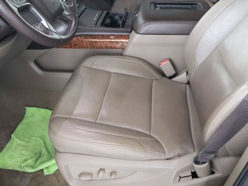 Used 2017 Chevrolet Tahoe Premier RWD image 13