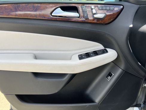 Used 2016 Mercedes-Benz GLE 400 4MATIC image 14