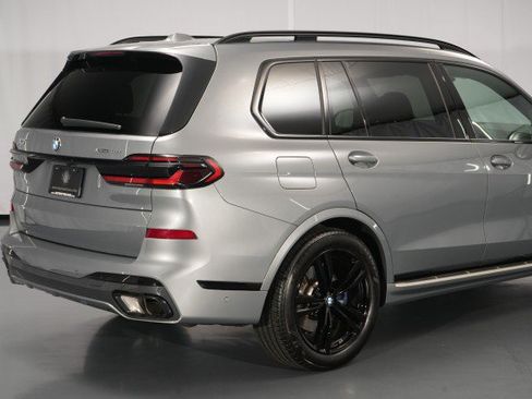 Used 2026 BMW X7 xDrive40i AWD/4WD image 13
