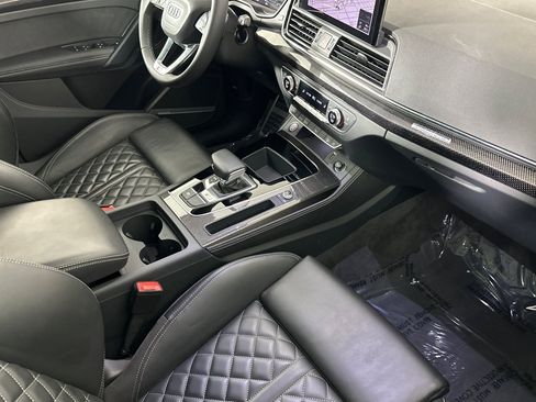 Used 2023 Audi SQ5 Premium Plus w/ Premium Plus Package image 15
