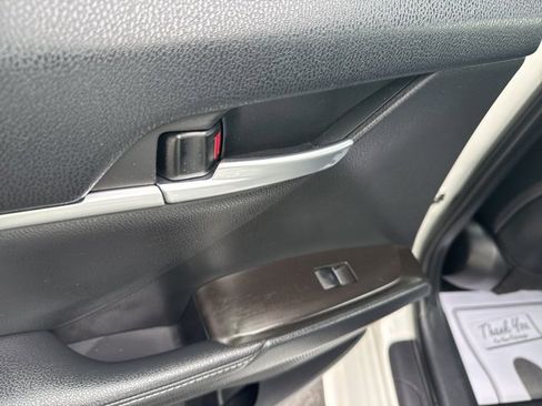Used 2023 Toyota Camry XSE image 14