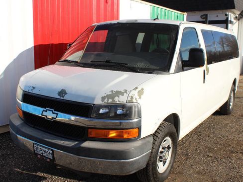 Used 2011 Chevrolet Express 3500 LT w/ LT Preferred Equipment Group image 2