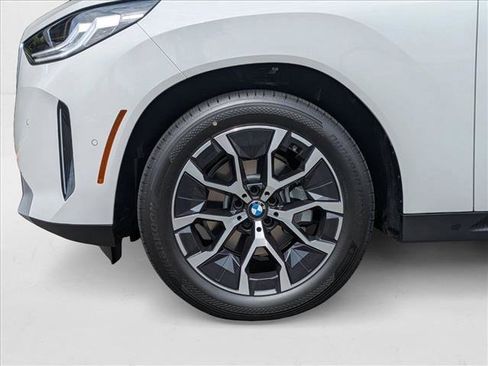 Used 2025 BMW X3 xDrive30i image 10