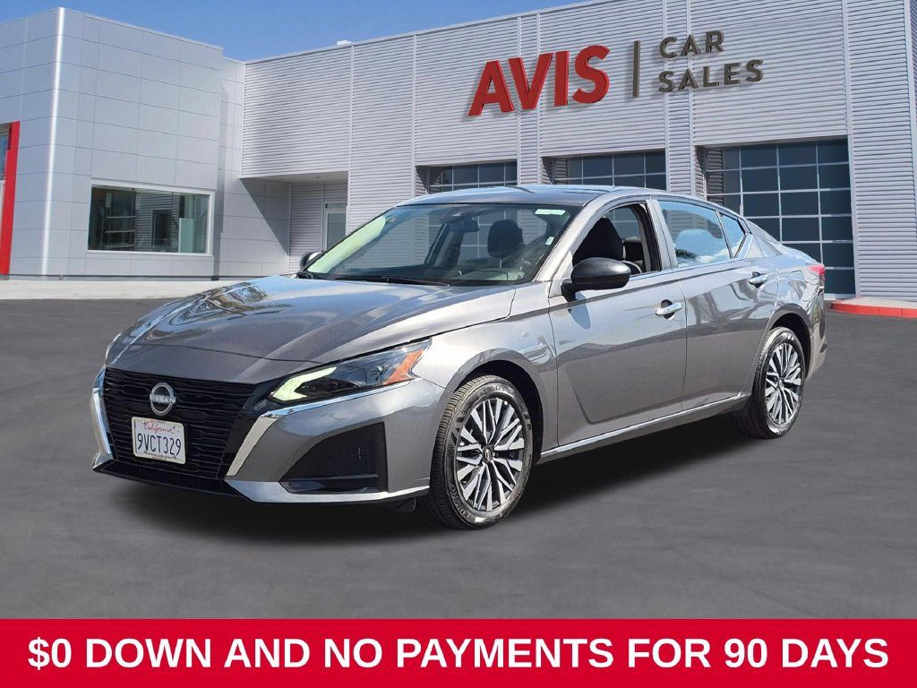 Used 2025 Nissan Altima 2.5 SV AWD/4WD image 1