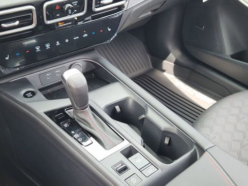New 2026 Nissan Sentra SR FWD image 16