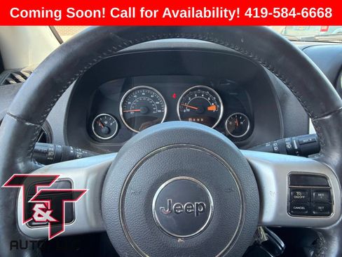 Used 2017 Jeep Compass Latitude AWD/4WD image 10