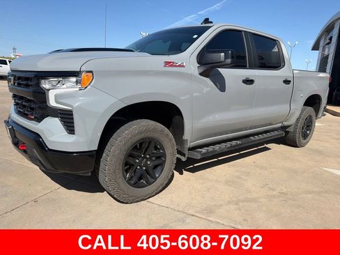 Used 2024 Chevrolet Silverado 1500 LT Trail Boss w/ Convenience Package II AWD/4WD image 6
