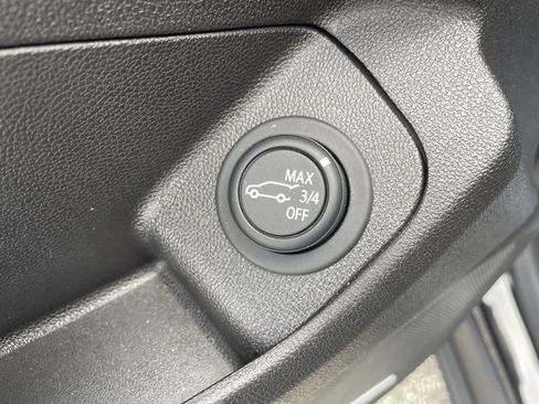 Used 2024 GMC Terrain Denali w/ Black Diamond Edition image 11