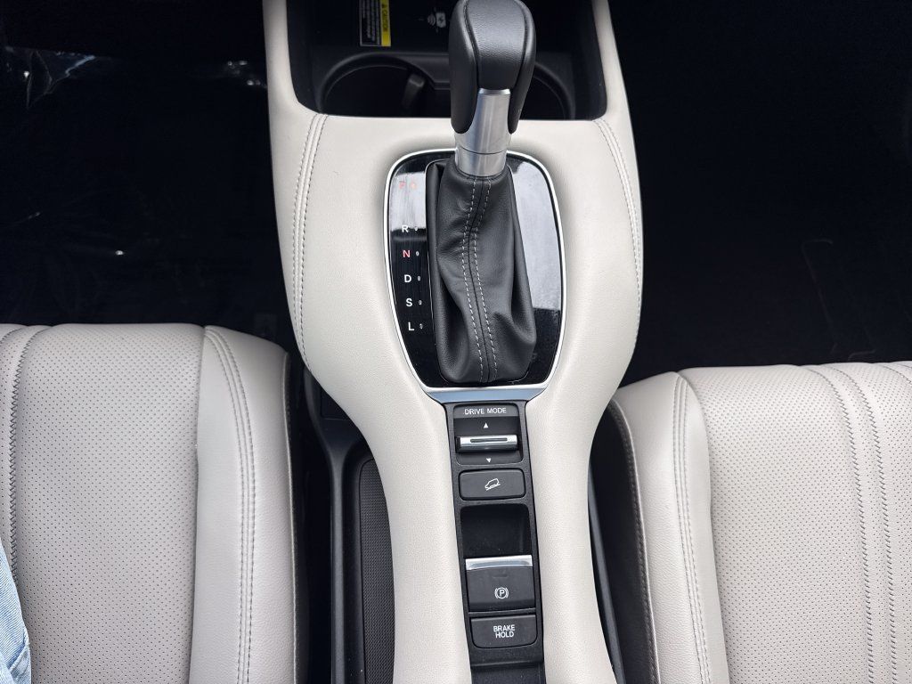 Used 2024 Honda HR-V EX-L image 24