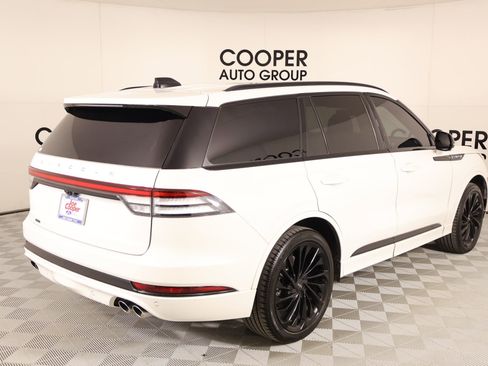Used 2025 Lincoln Aviator Reserve w/ Equipment Group 201A AWD/4WD image 23
