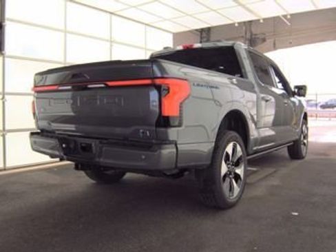 Used 2025 Ford F150 Lightning Platinum image 5