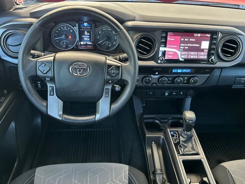 Used 2023 Toyota Tacoma TRD Off-Road AWD/4WD image 15