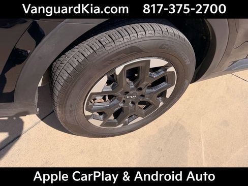 Certified 2025 Kia Sorento S w/ Panoramic Sunroof Package image 10