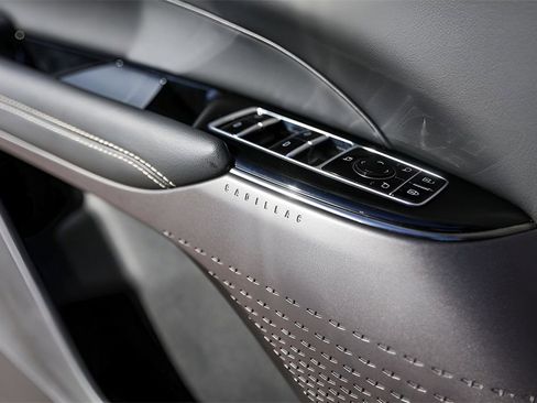 Certified 2025 Cadillac Lyriq Sport image 30